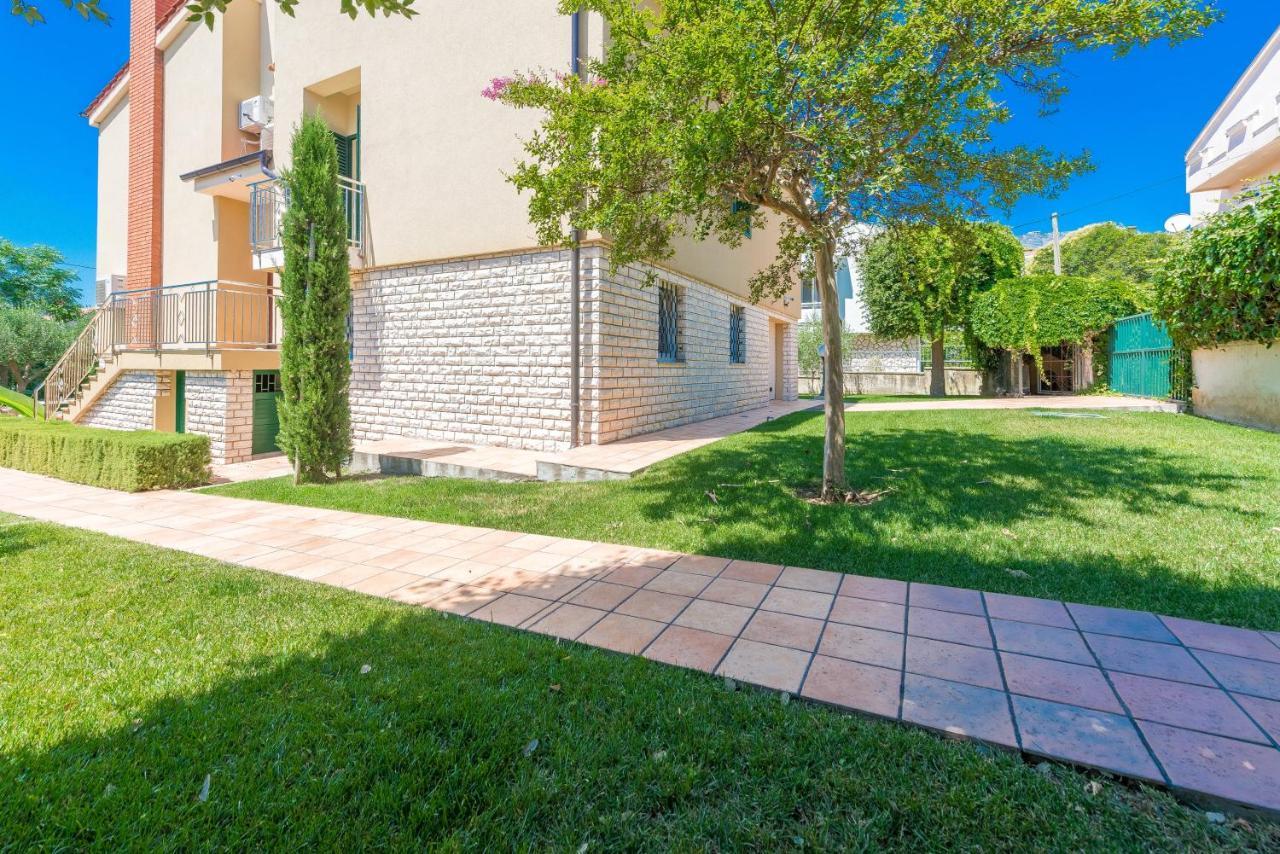 Villa Lux Nina With Six Bedrooms, Private Pool, Sauna Zadar Dış mekan fotoğraf