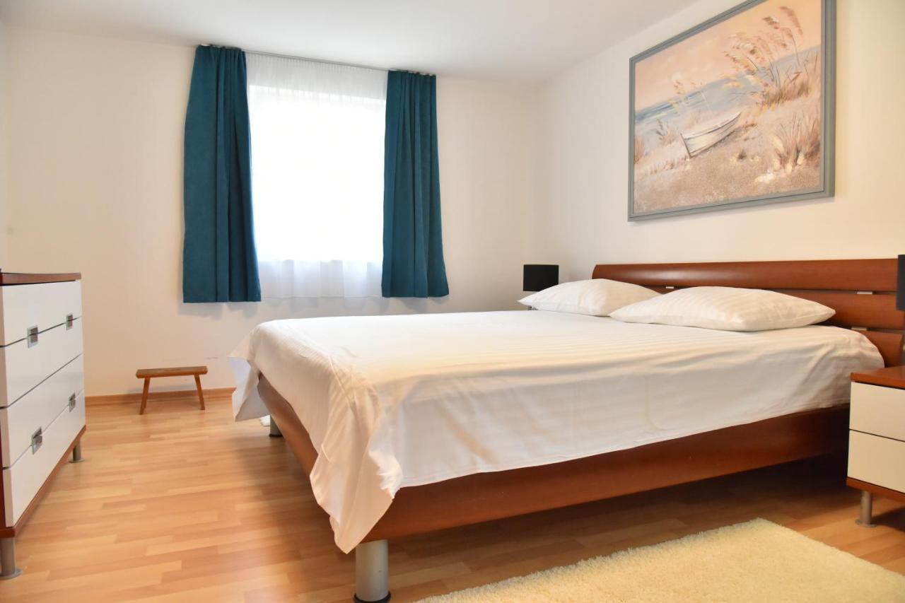 Villa Lux Nina With Six Bedrooms, Private Pool, Sauna Zadar Dış mekan fotoğraf
