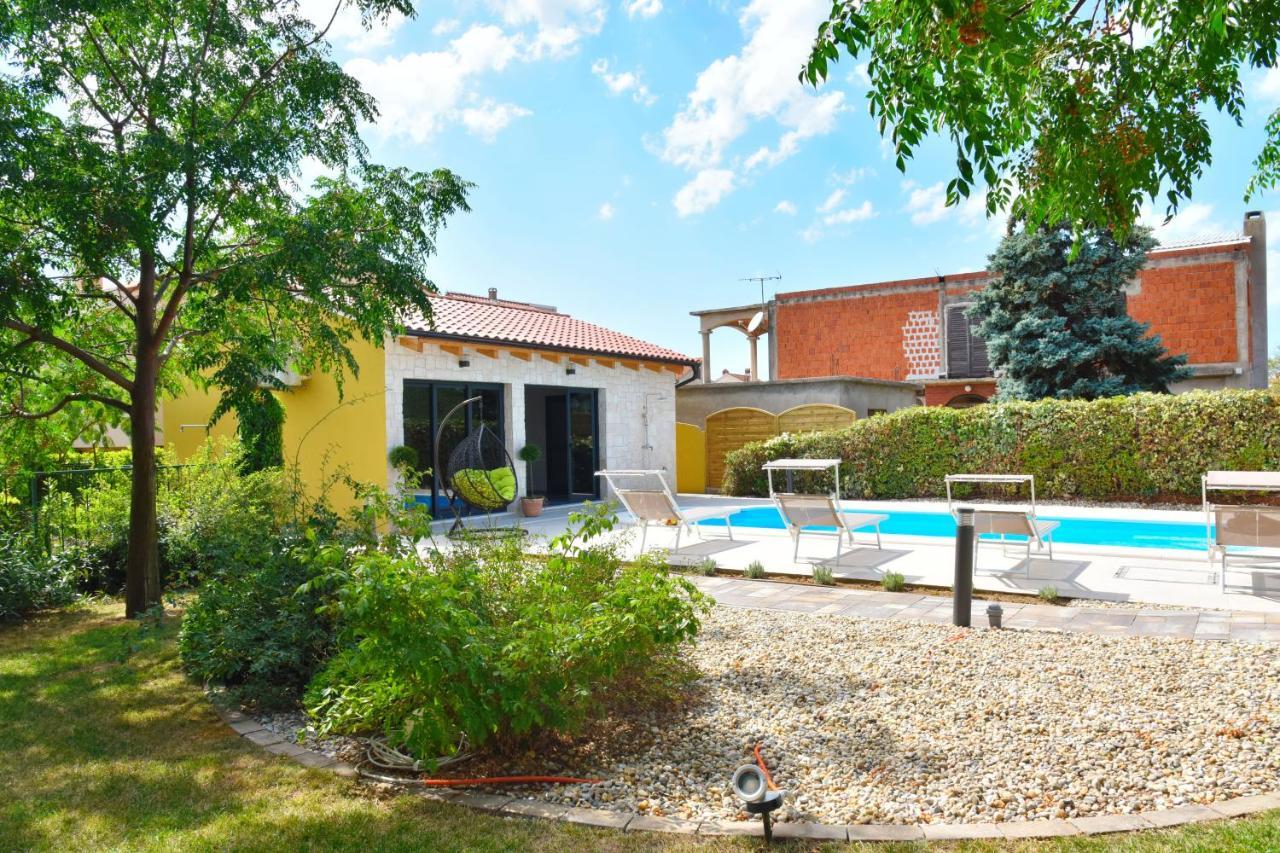 Villa Lux Nina With Six Bedrooms, Private Pool, Sauna Zadar Dış mekan fotoğraf